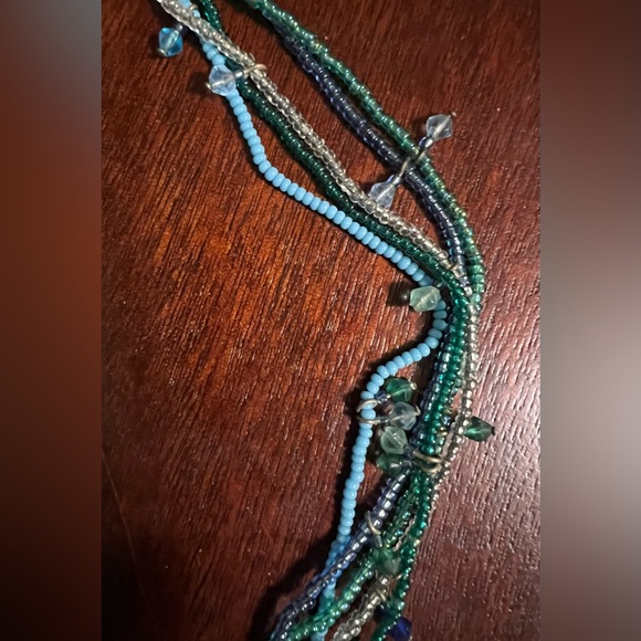 Multi strand bead necklace - Picture 2 of 3
